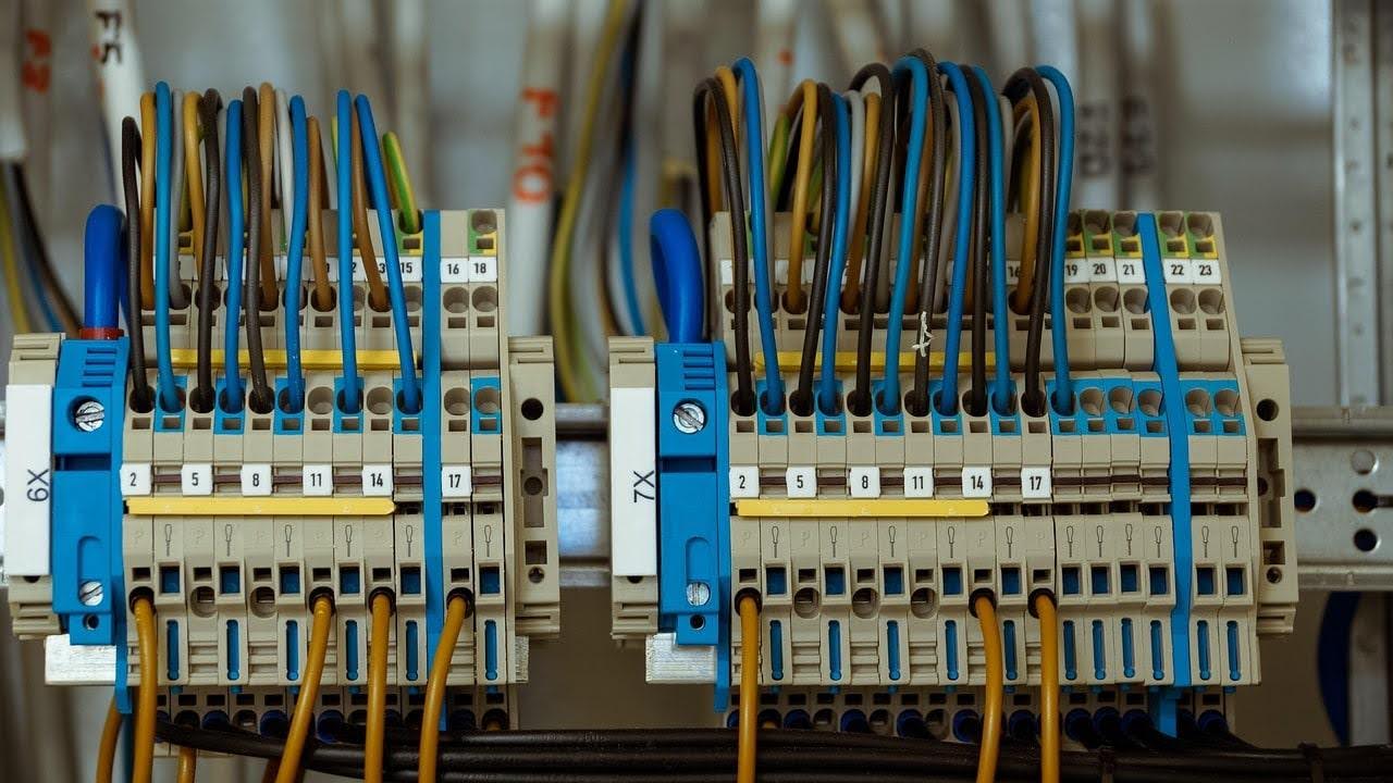 Prijs elektrische keuring in België: Alles wat je moet weten in 2025